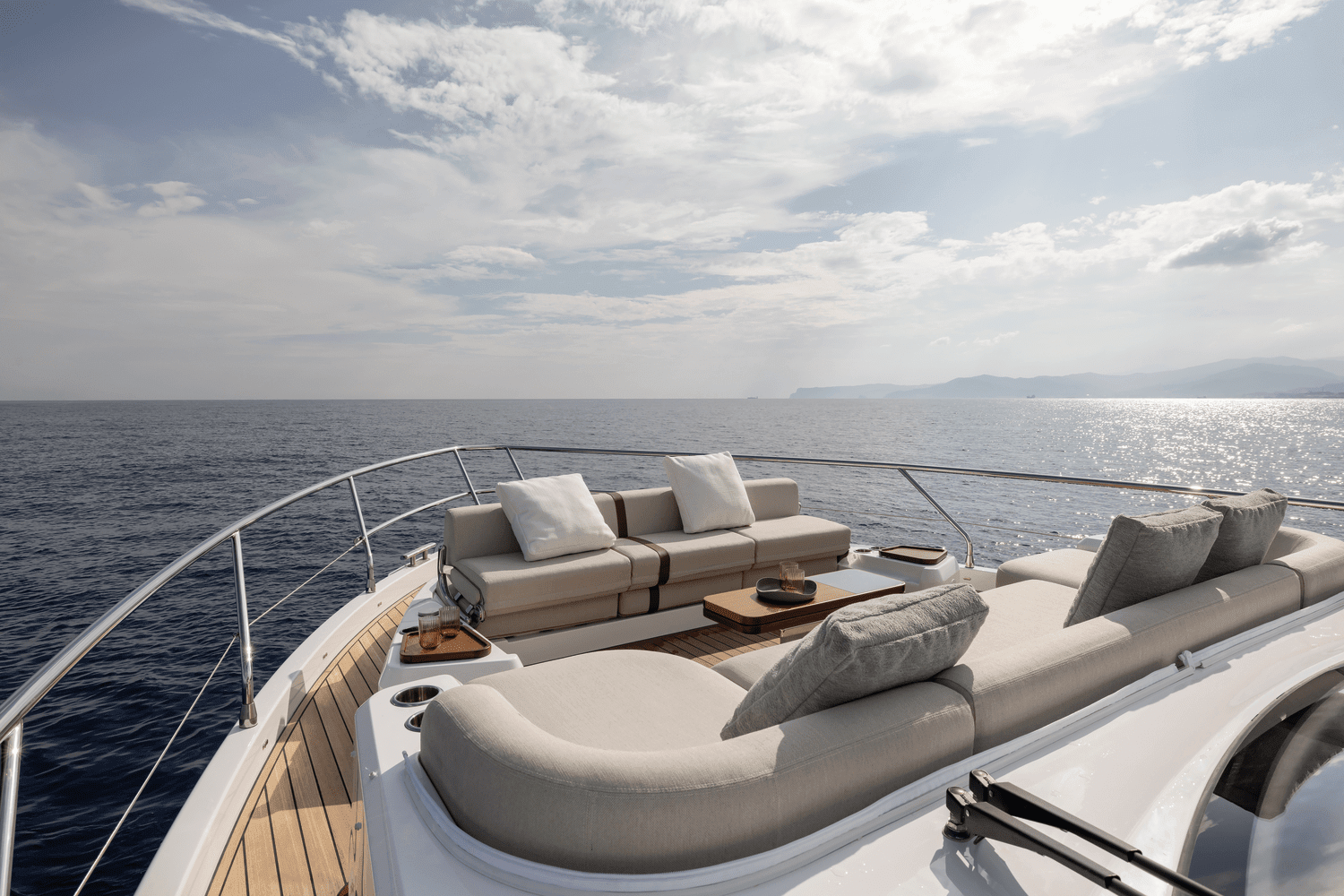 2025 Azimut
                                                             Fly 62 Image Thumbnail #11