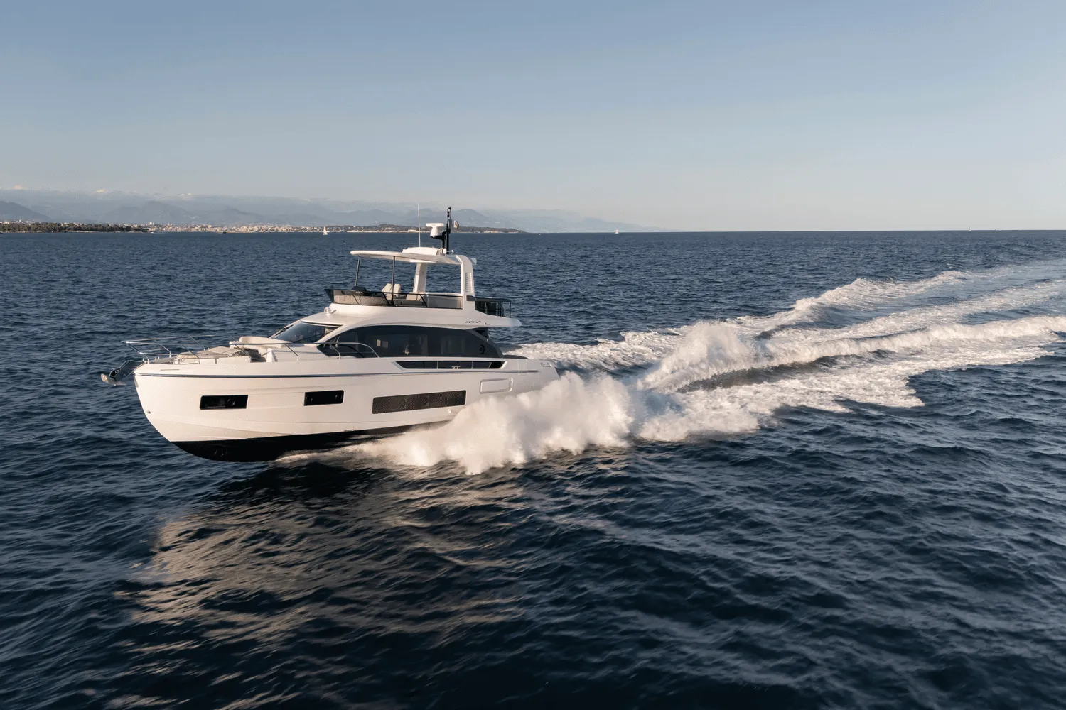 2025 Azimut
                                                             Fly 62 Image Thumbnail #3