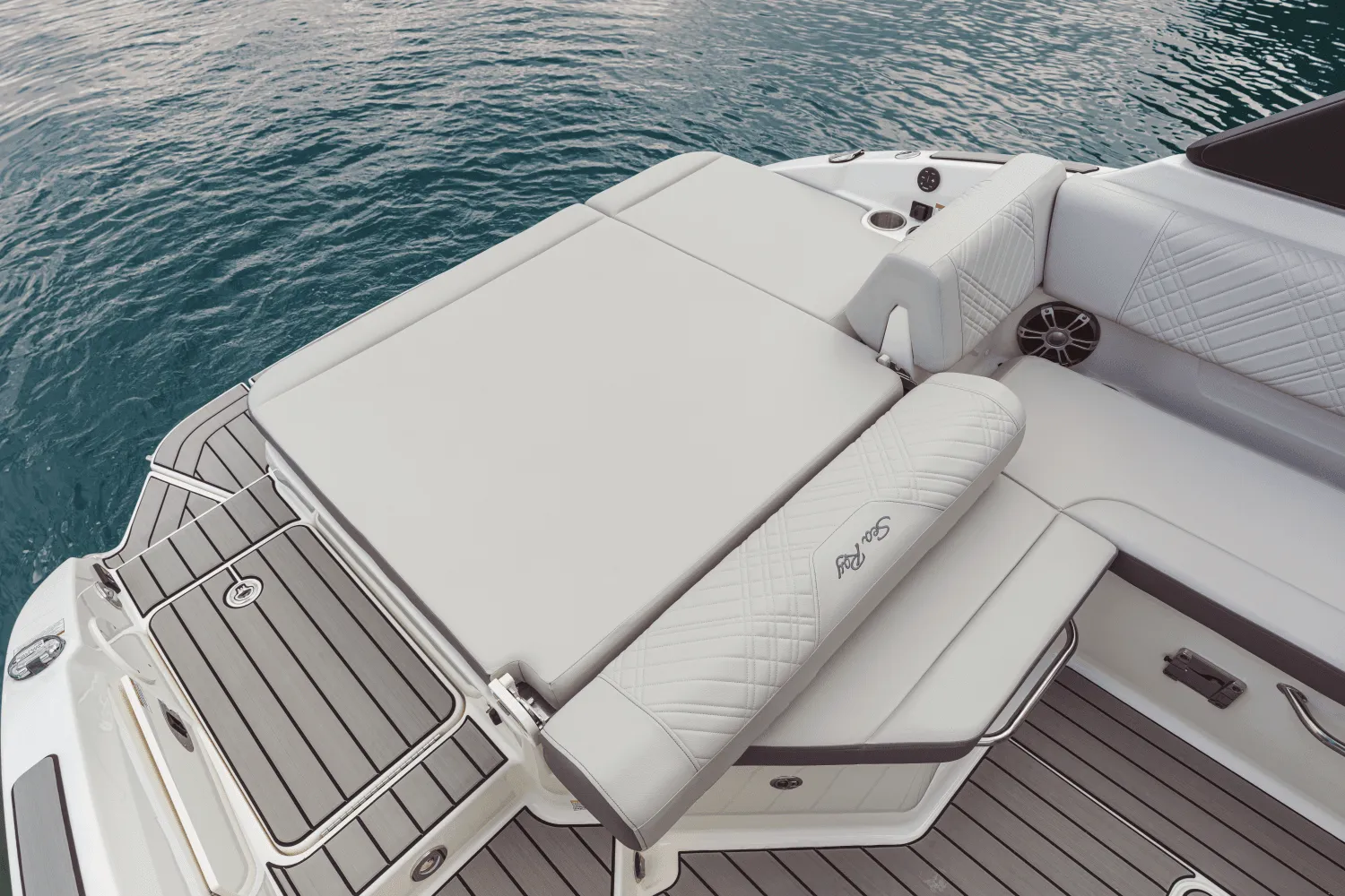 2026 Sea Ray SDX 250 Image Thumbnail #77