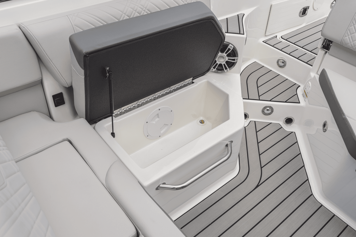 2025 Sea Ray 250 SDX Image Thumbnail #72