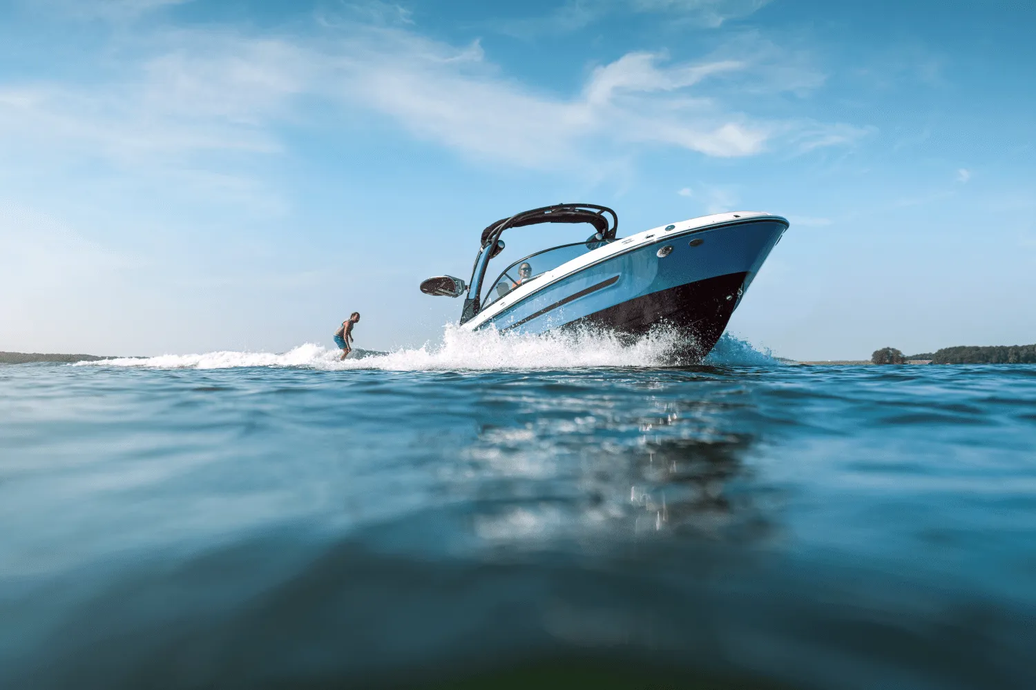 2026 Sea Ray SDX 250 Surf Image Thumbnail #3