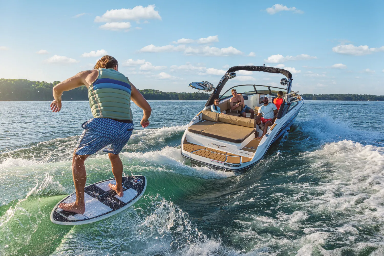 2026 Sea Ray SDX 250 Surf Image Thumbnail #5