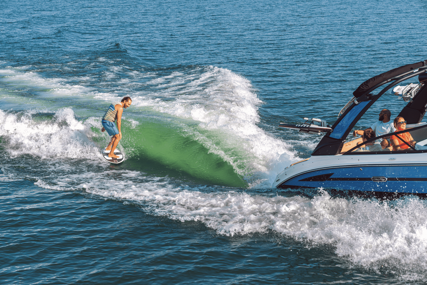 2026 Sea Ray SDX 250 Surf Image Thumbnail #11