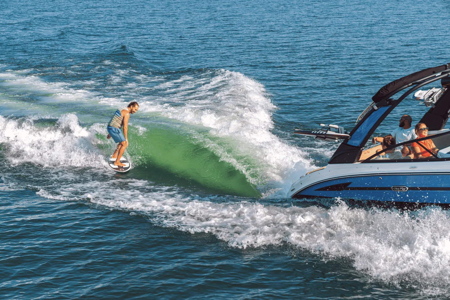2026 Sea Ray SDX 250 Surf Image Thumbnail #11