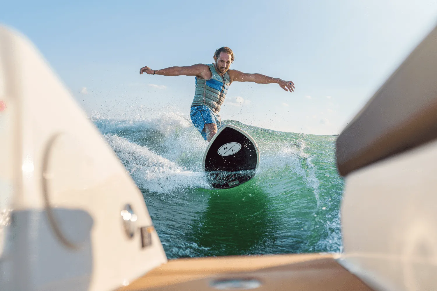 2026 Sea Ray SDX 250 Surf Image Thumbnail #32
