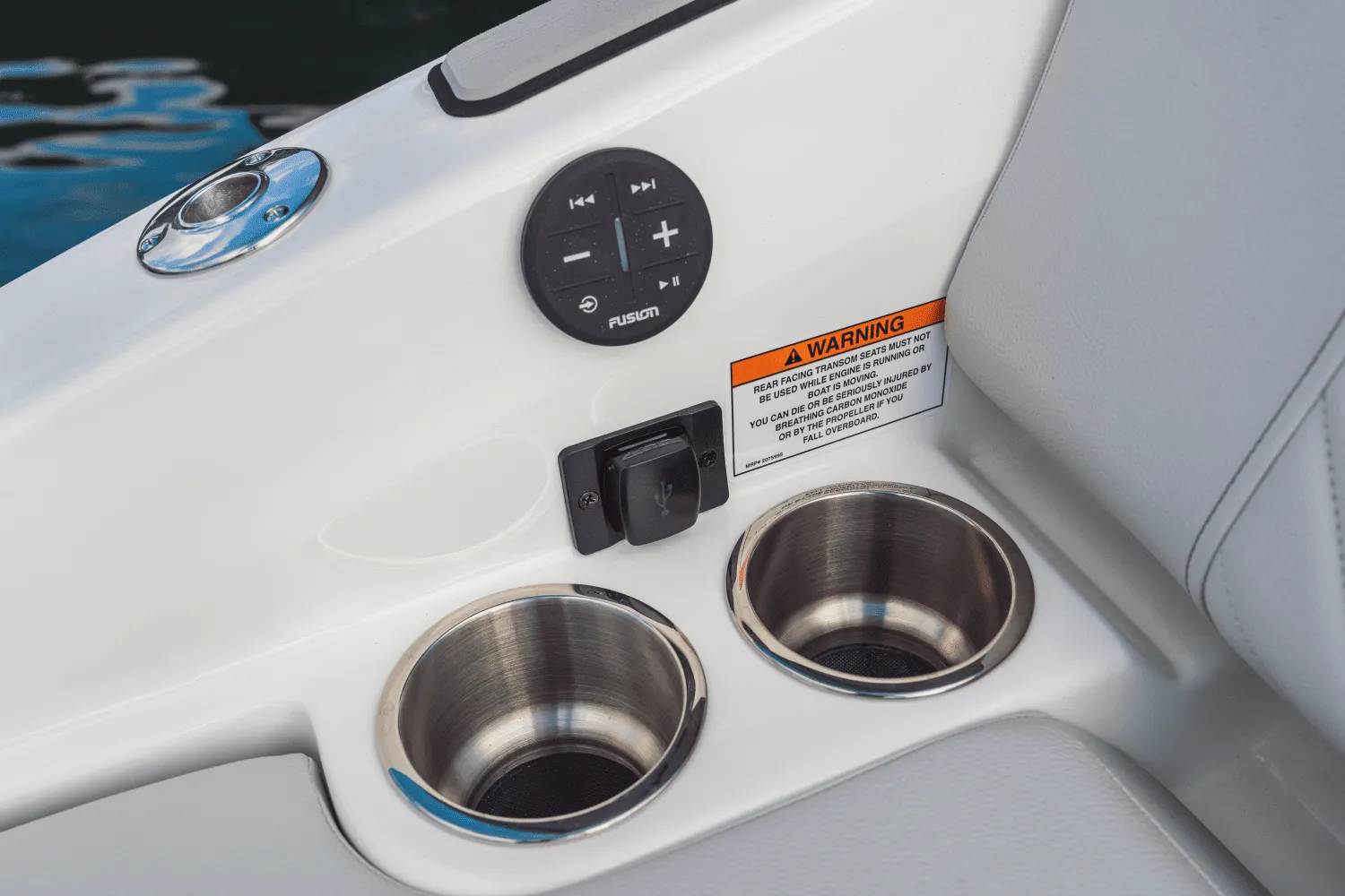 2026 Sea Ray SDX 250 Outboard Image Thumbnail #16