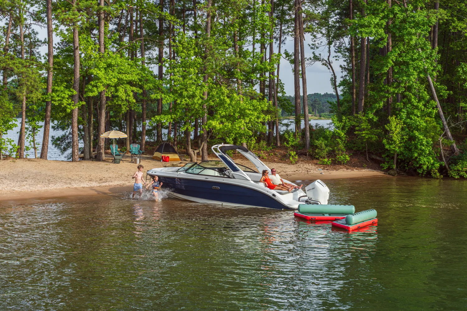 2026 Sea Ray SDX 250 Outboard Image Thumbnail #30