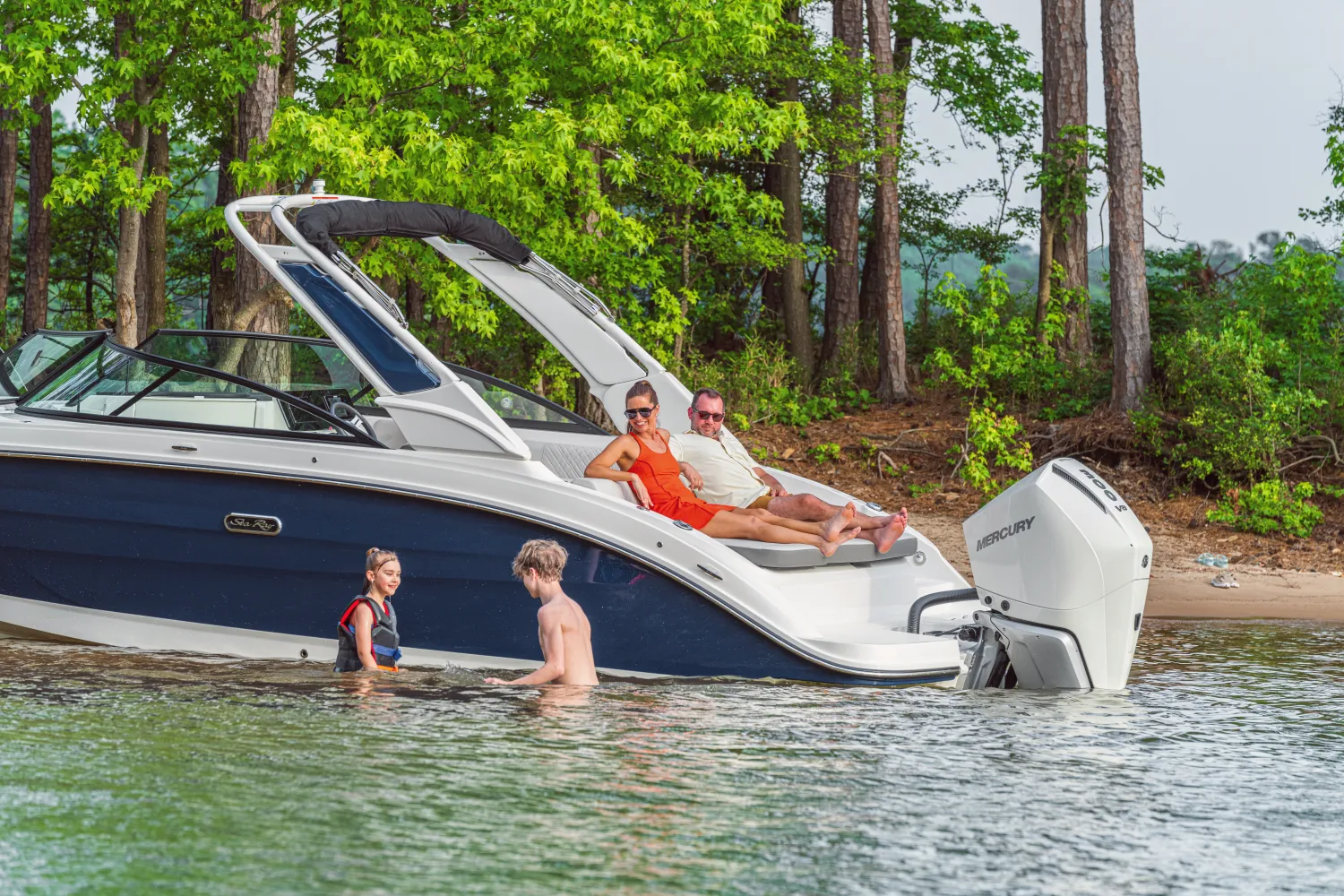 2026 Sea Ray SDX 250 Outboard Image Thumbnail #31