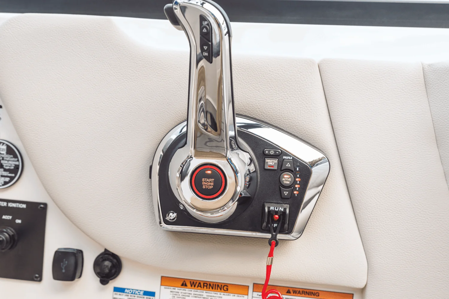 2026 Sea Ray SDX 250 Outboard Image Thumbnail #21