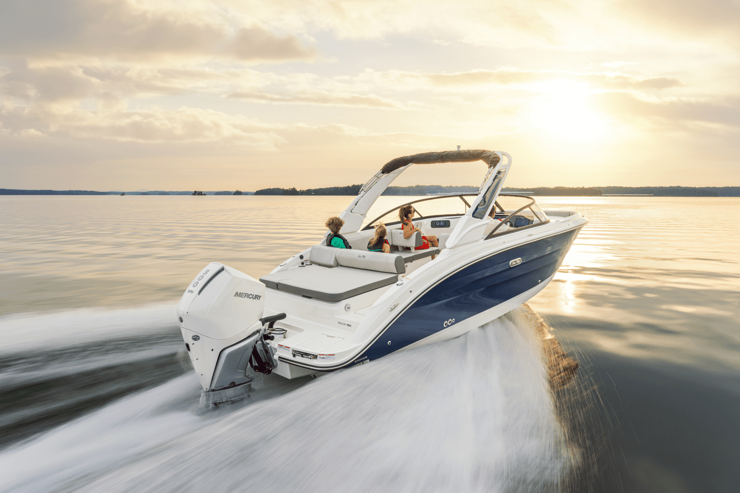 2026 Sea Ray SDX 250 Outboard Image Thumbnail #3