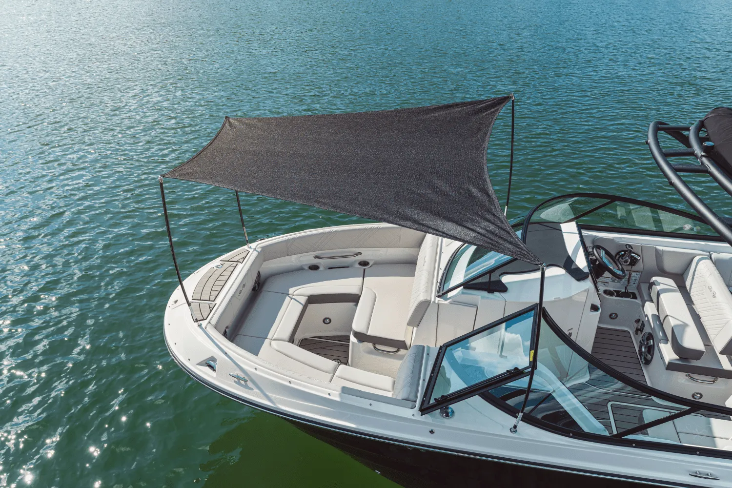 2026 Sea Ray SDX 250 Outboard Image Thumbnail #10