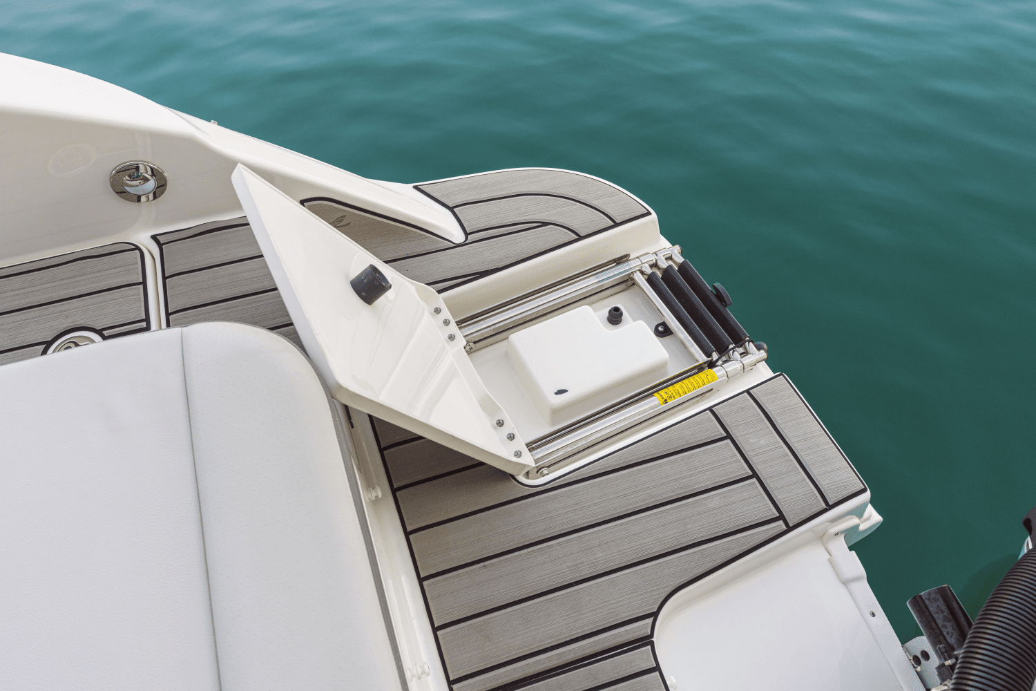 2025 Sea Ray SDX 270 Outboard Image Thumbnail #92
