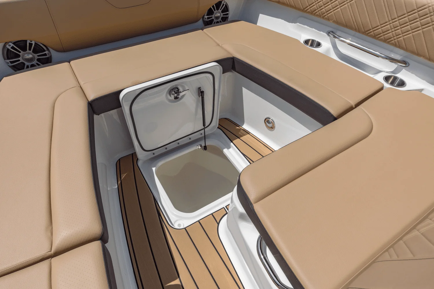 2025 Sea Ray SDX 270 Outboard Image Thumbnail #94