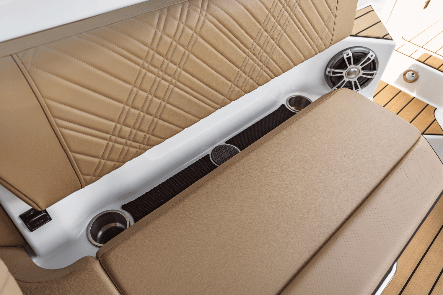 2025 Sea Ray SDX 270 Outboard Image Thumbnail #63