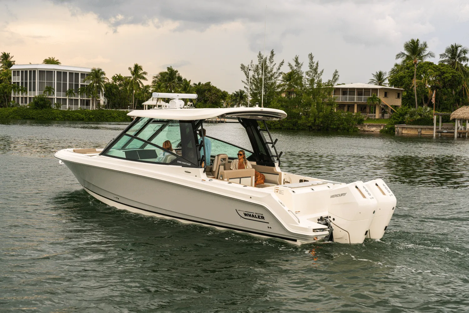 2026 Boston Whaler 330 Vantage Image Thumbnail #5