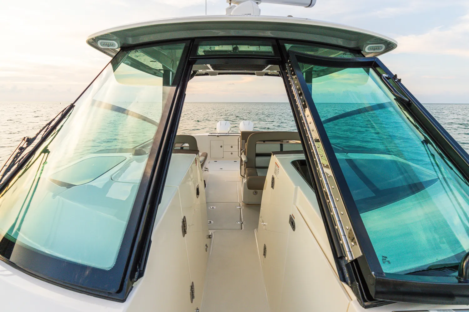 2026 Boston Whaler 330 Vantage Image Thumbnail #34
