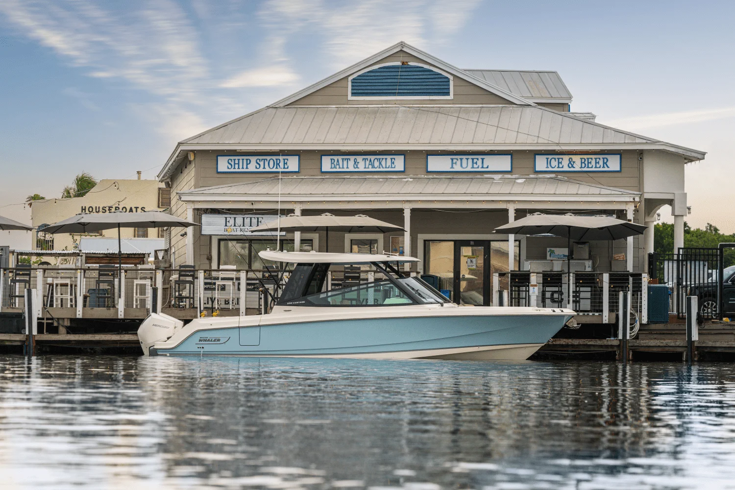 2026 Boston Whaler 330 Vantage Image Thumbnail #3