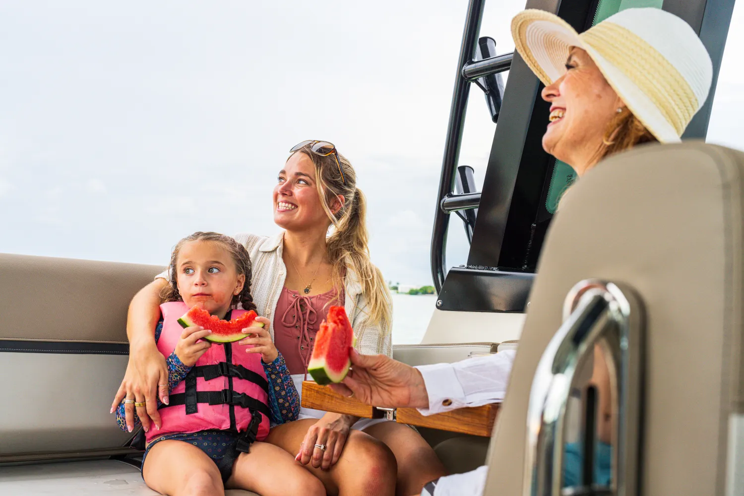 2026 Boston Whaler 330 Vantage Image Thumbnail #16