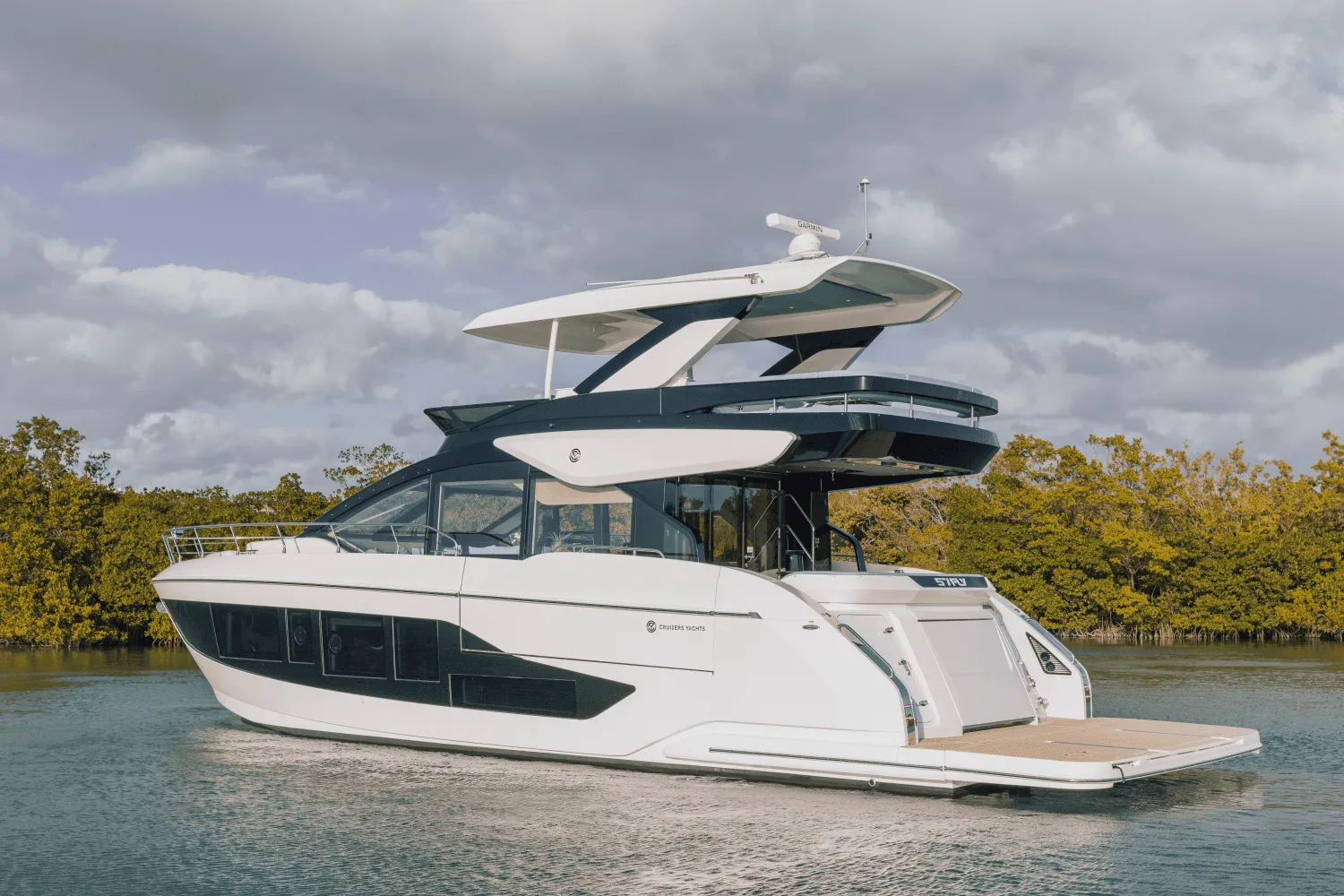 2025 Cruisers Yachts 57 FLY Image Thumbnail #55