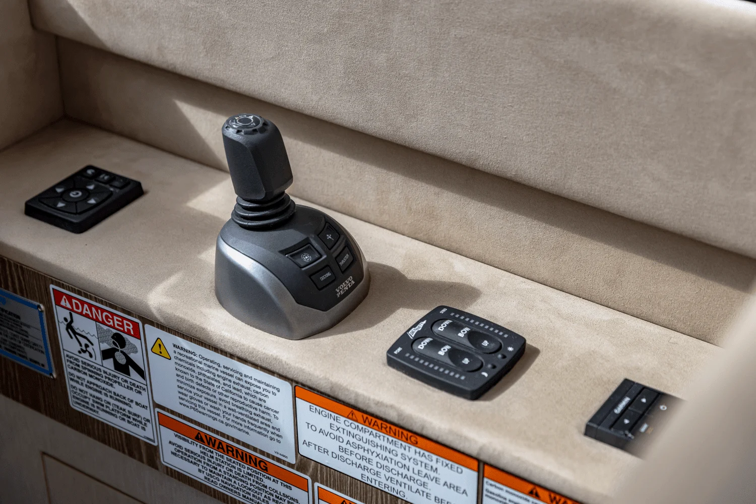 2026 Cruisers Yachts 57 FLY Image Thumbnail #72