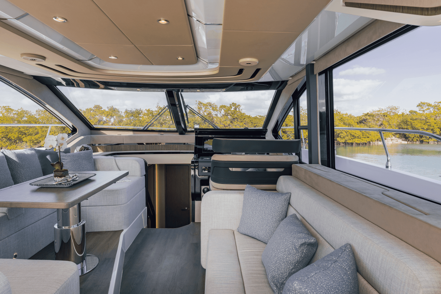 2026 Cruisers Yachts 57 FLY Image Thumbnail #65