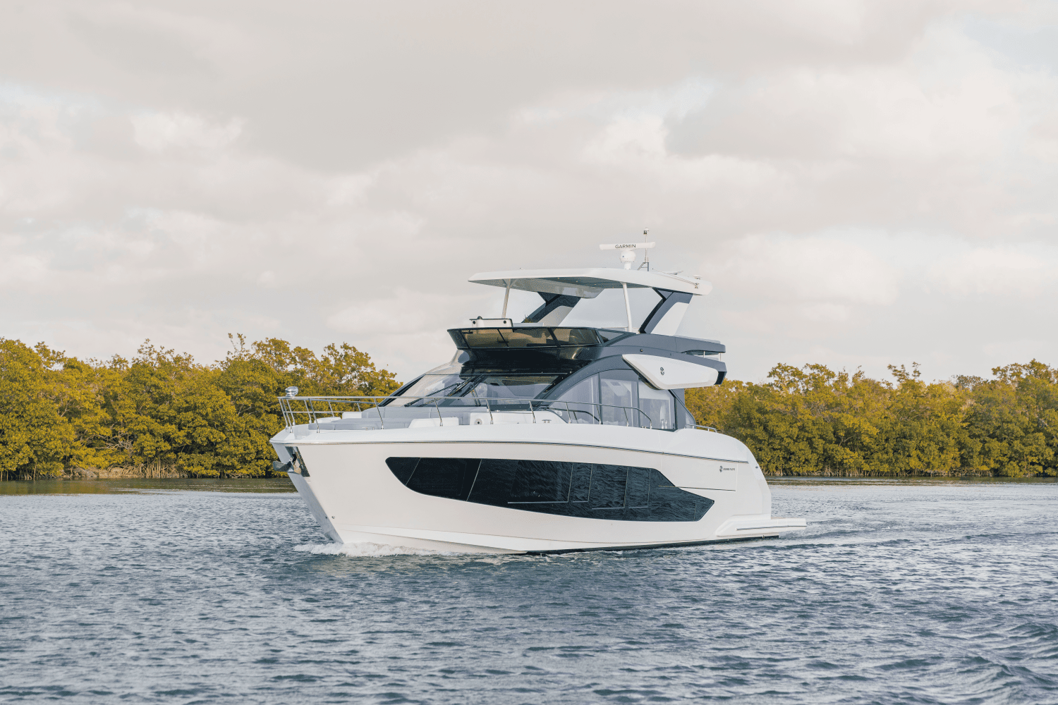 2026 Cruisers Yachts 57 FLY Image Thumbnail #29