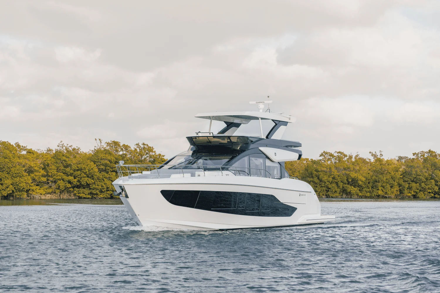 2026 Cruisers Yachts 57 FLY Image Thumbnail #29