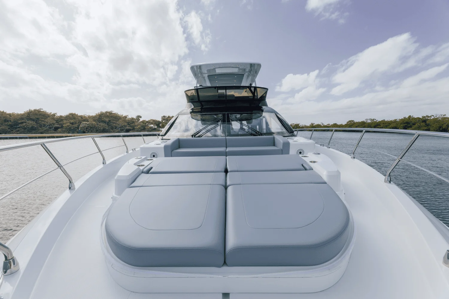 2026 Cruisers Yachts 57 FLY Image Thumbnail #53