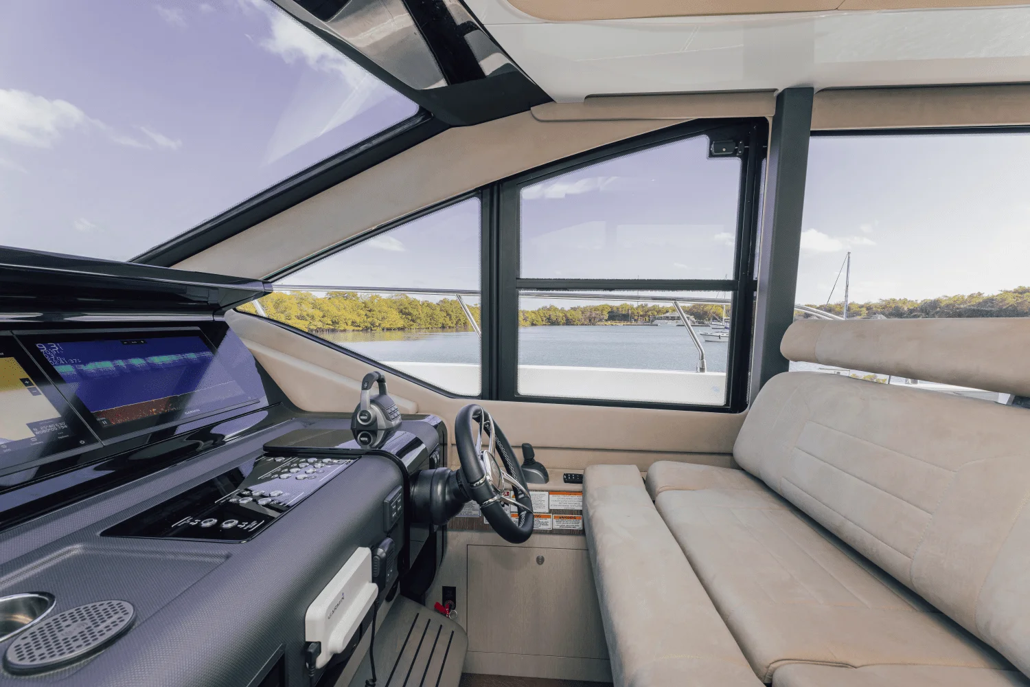 2026 Cruisers Yachts 57 FLY Image Thumbnail #66