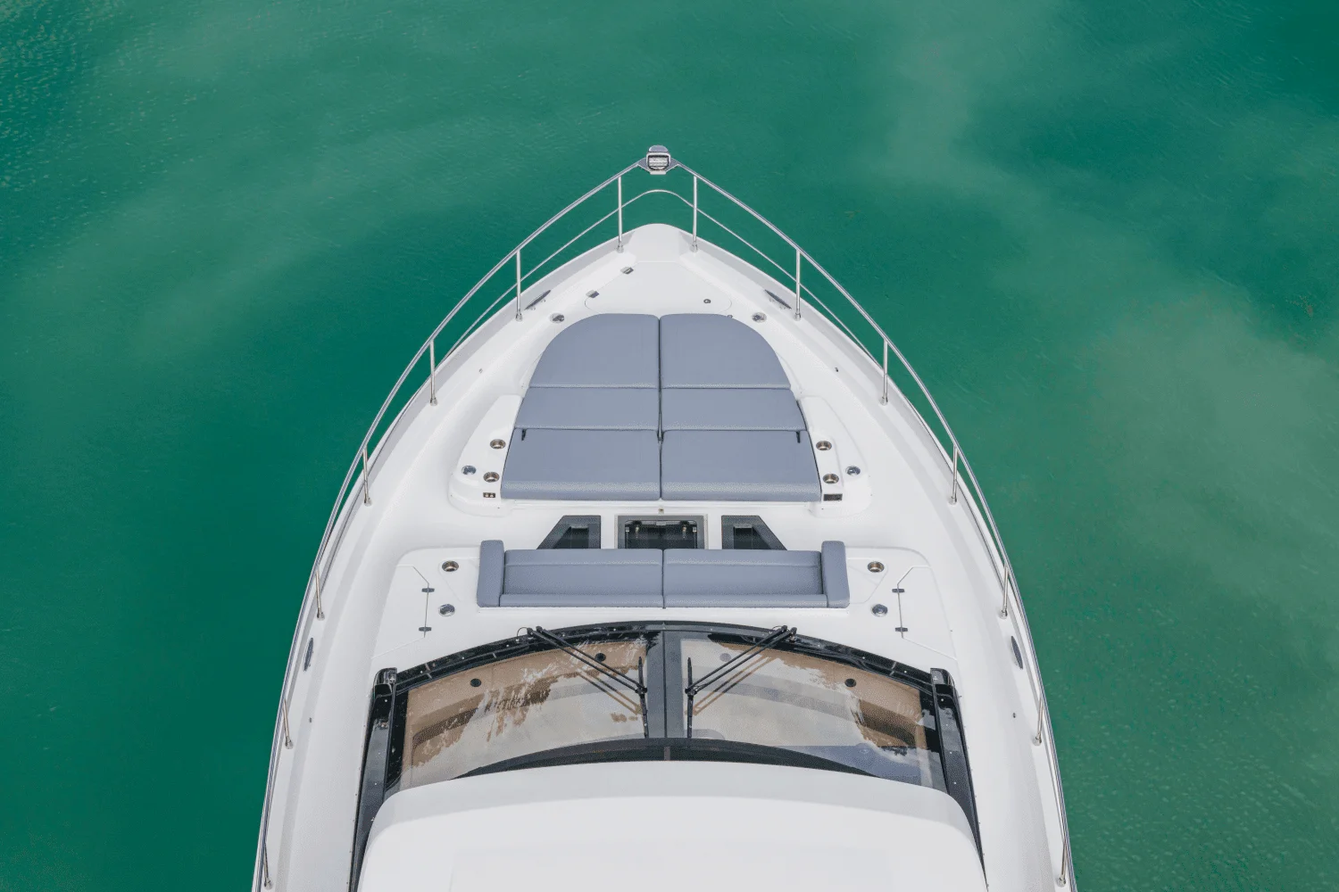 2026 Cruisers Yachts 57 FLY Image Thumbnail #28