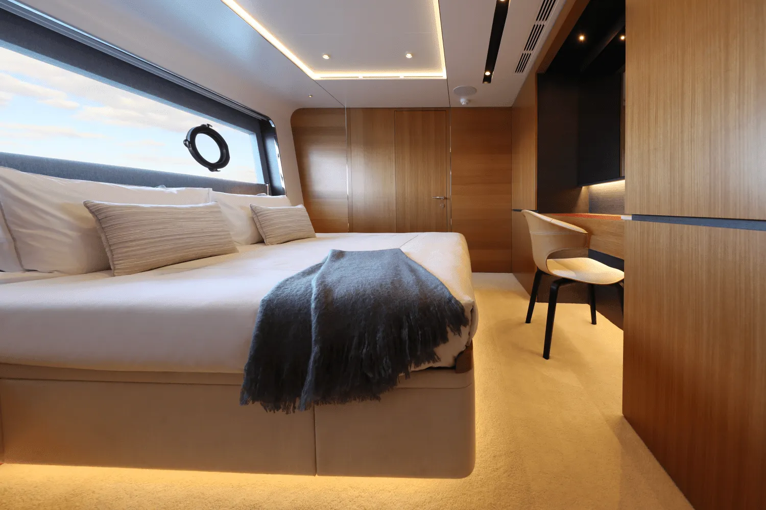 2025 Ocean Alexander 35P Image Thumbnail #17