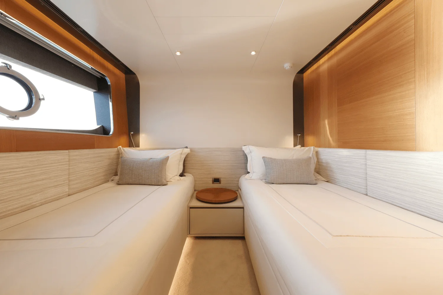 2026 Ocean Alexander
                                                             35P Image Thumbnail #38