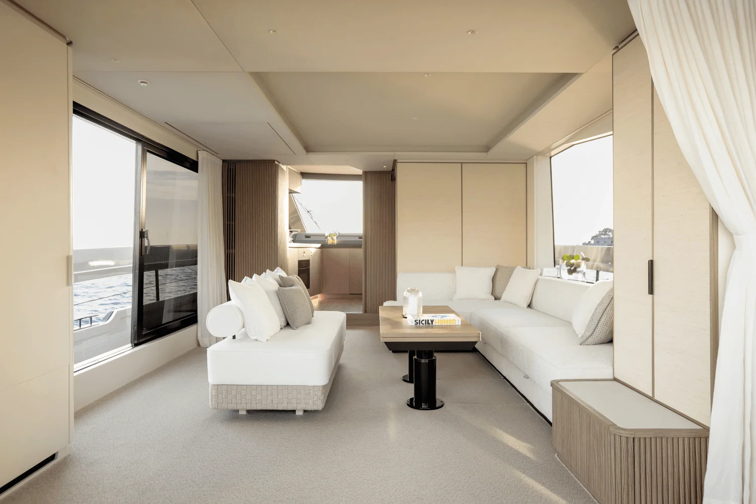 2026 Azimut Seadeck 7 Image Thumbnail #9