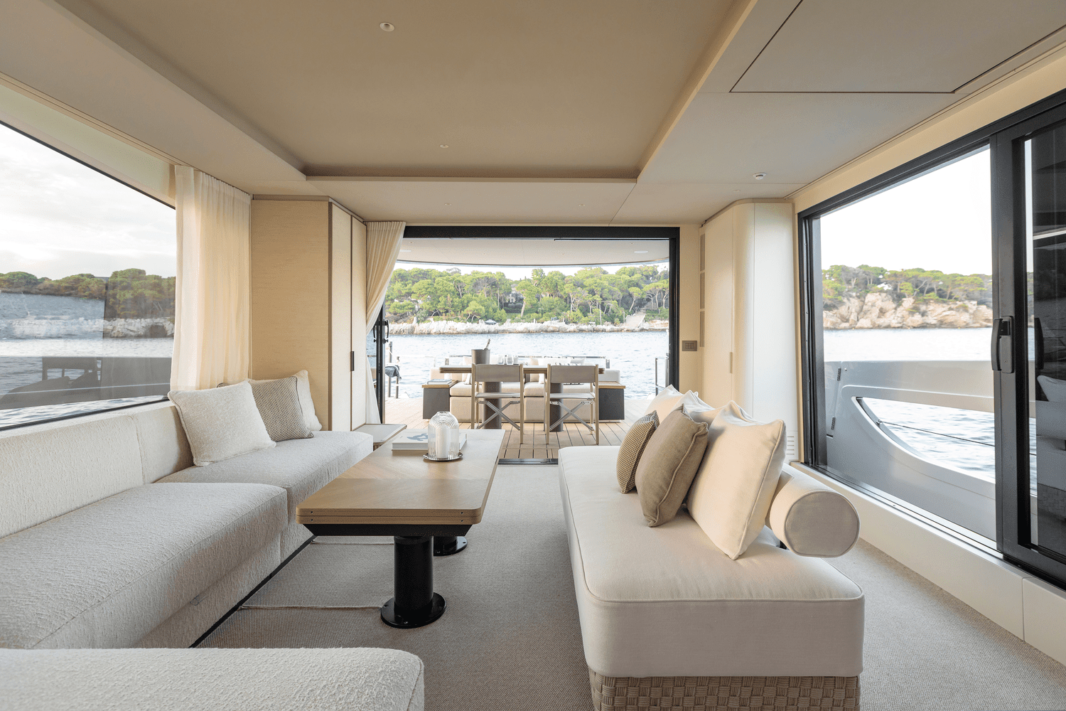 2026 Azimut Seadeck 7 Image Thumbnail #10