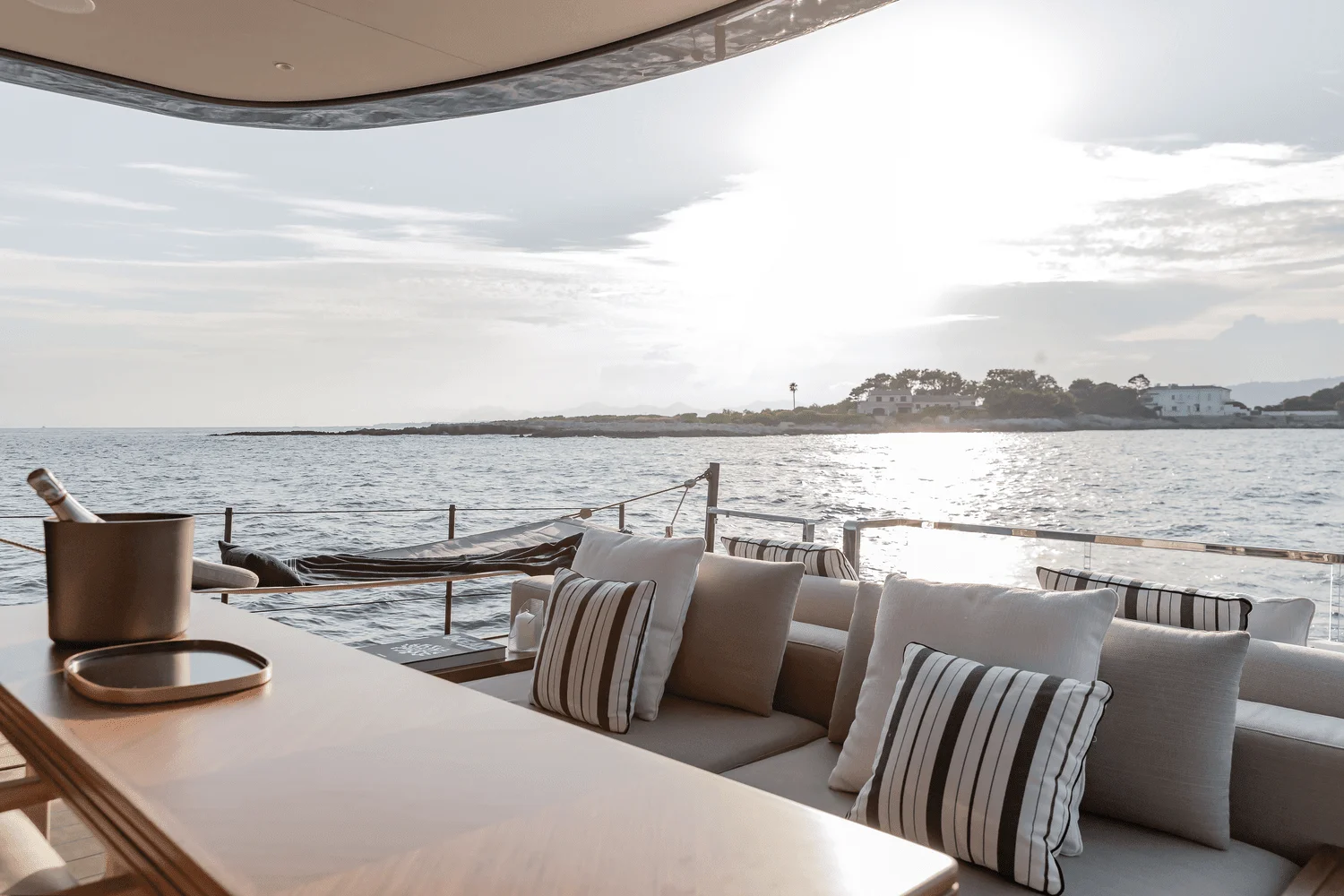 2026 Azimut Seadeck 7 Image Thumbnail #12