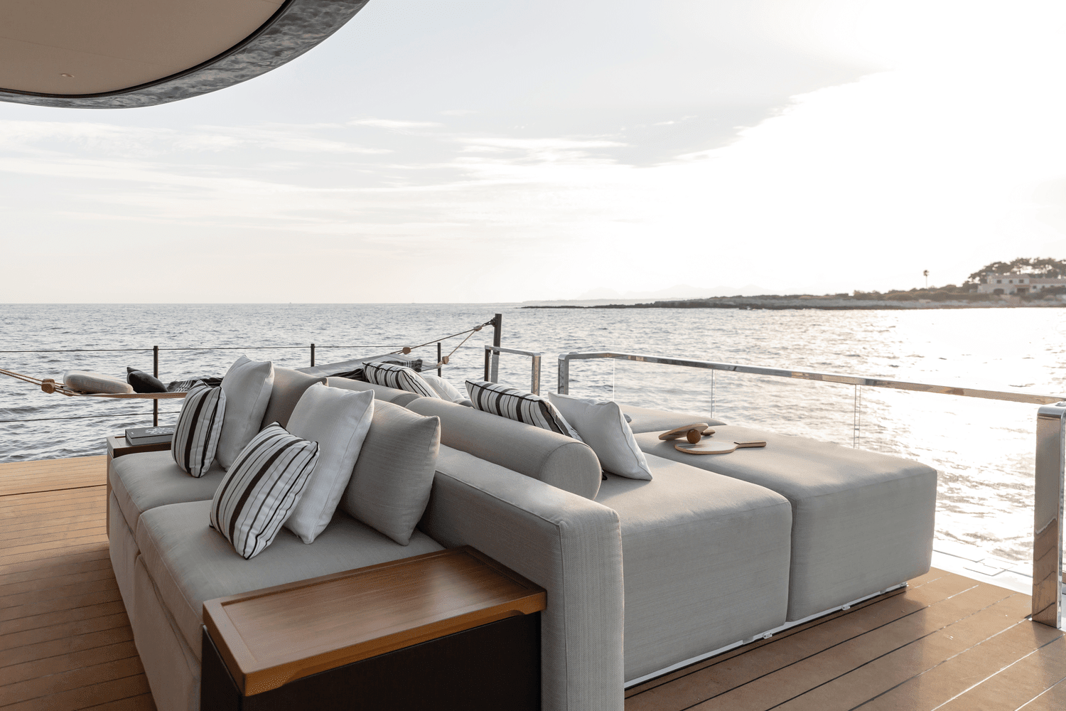 2026 Azimut Seadeck 7 Image Thumbnail #4