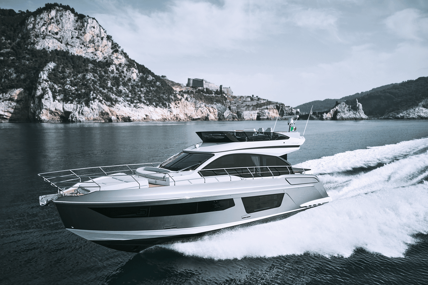 2025 Azimut Fly 53 Image Thumbnail #4