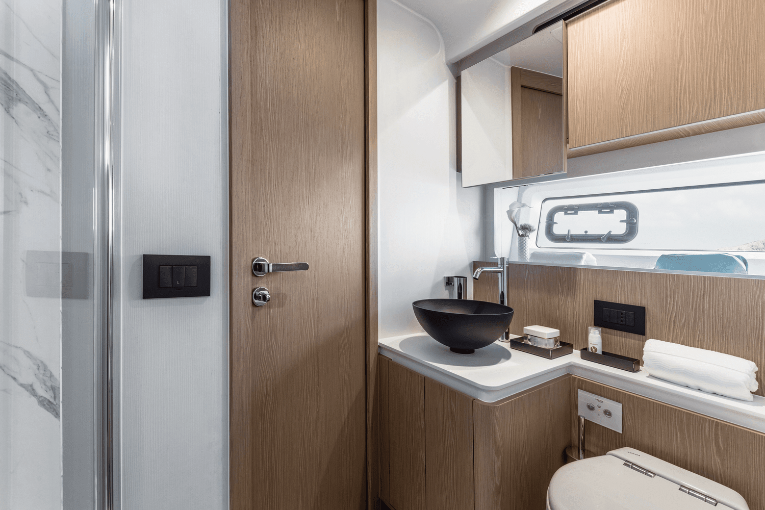 2026 Azimut Fly 53 Image Thumbnail #38