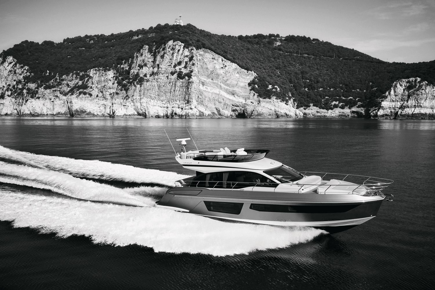 2025 Azimut Fly 53 Image Thumbnail #3