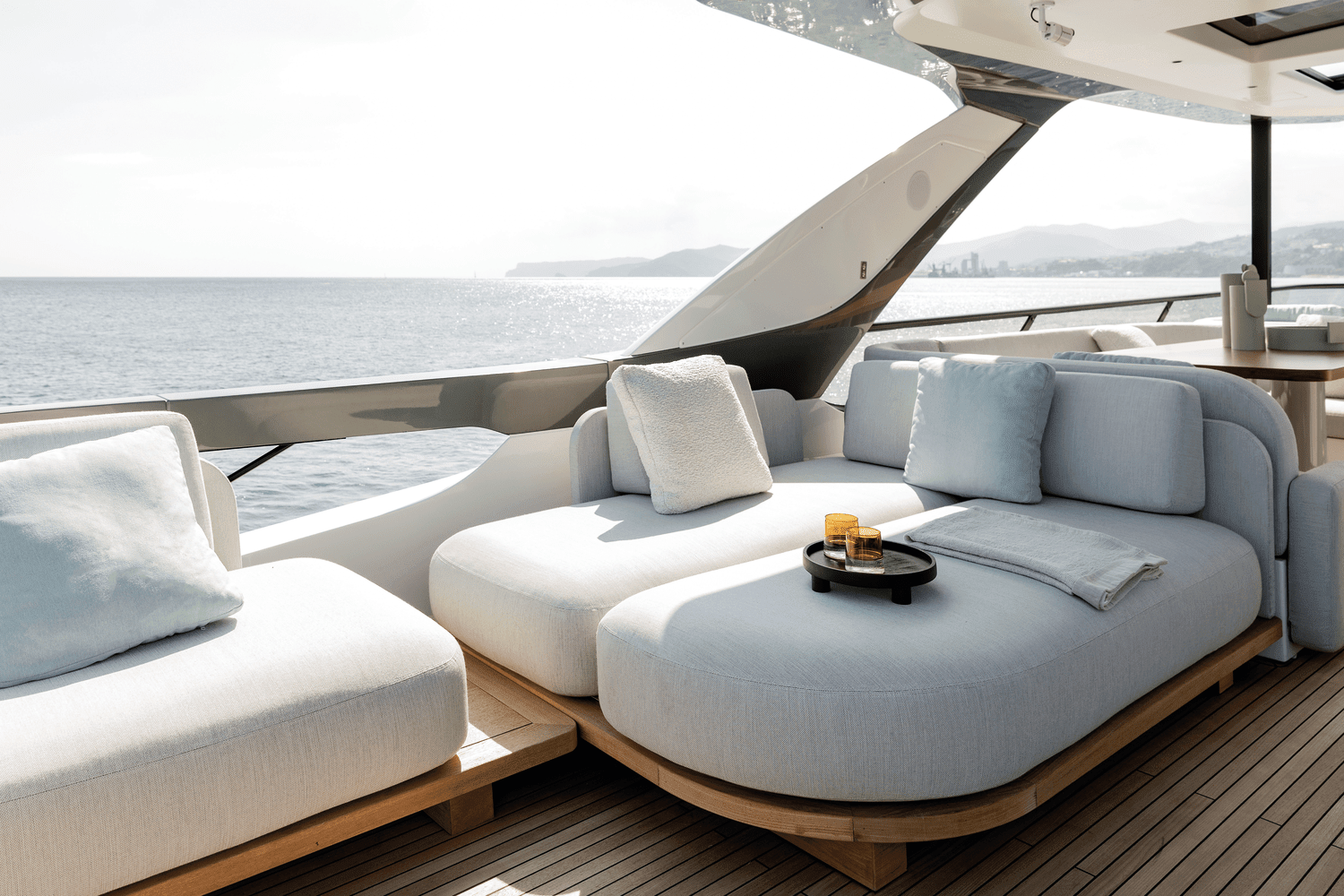 2025 Azimut
                                                             Fly 72 Image Thumbnail #12
