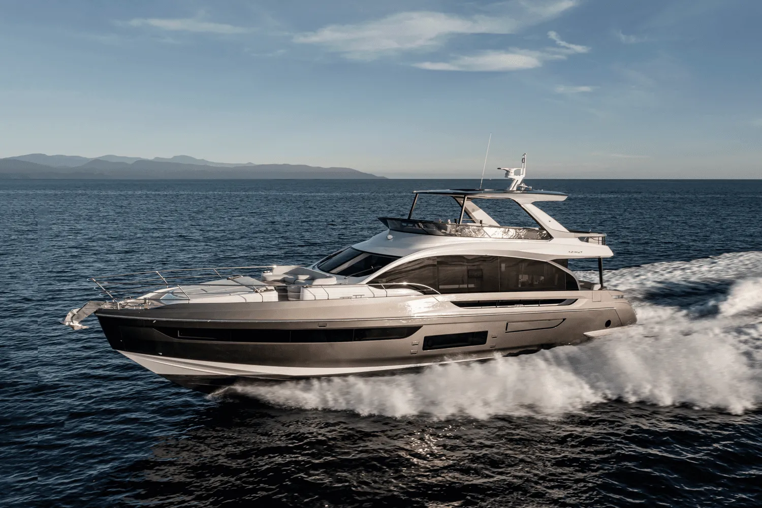2025 Azimut Fly 72 Image Thumbnail #4