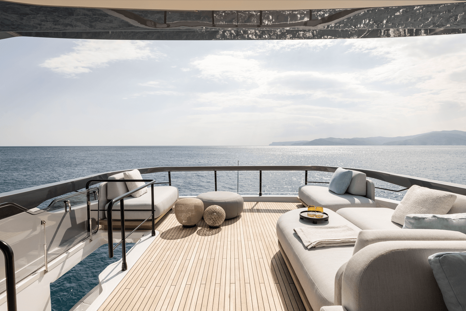 2026 Azimut Fly 72 Image Thumbnail #14