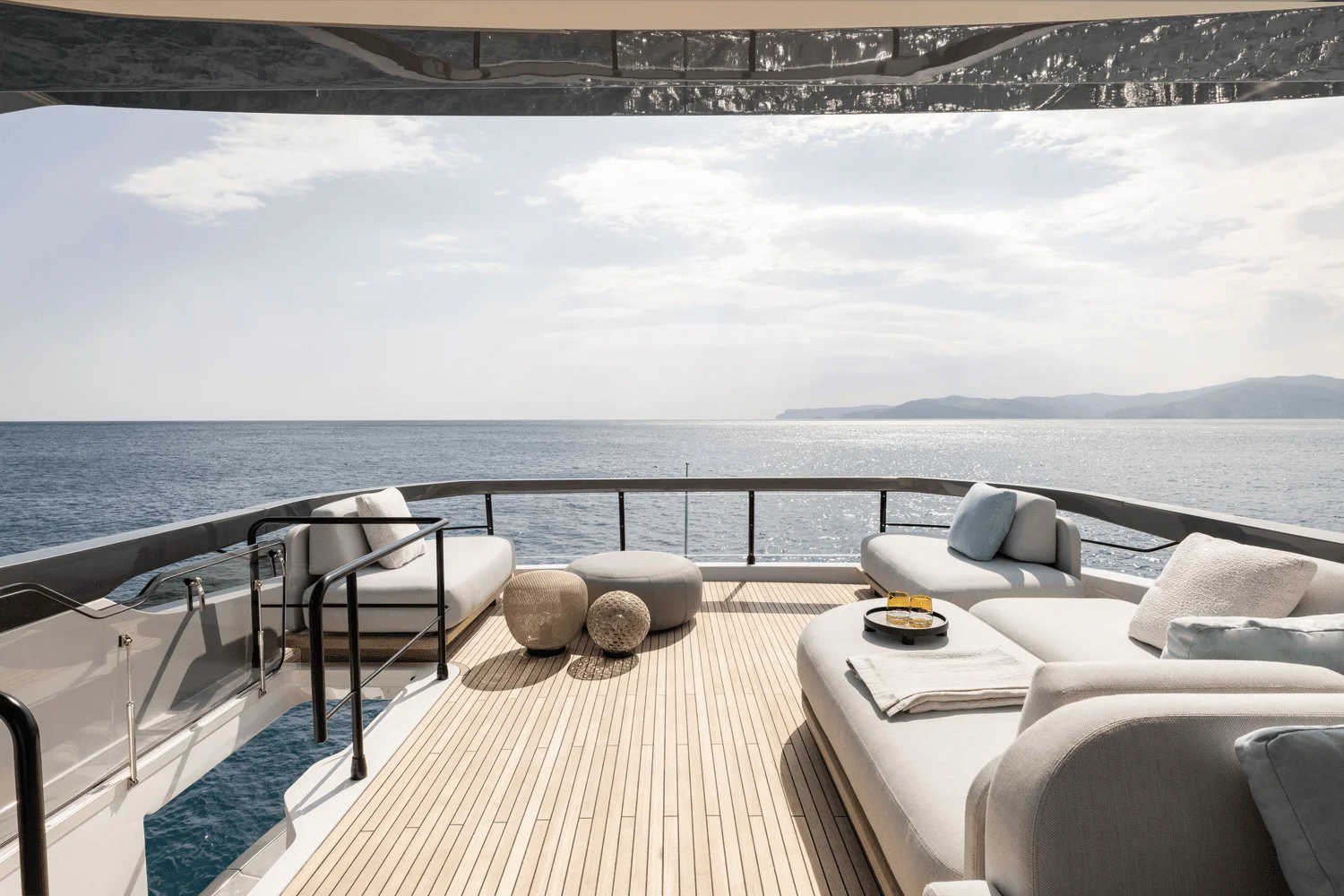 2026 Azimut Fly 72 Image Thumbnail #14