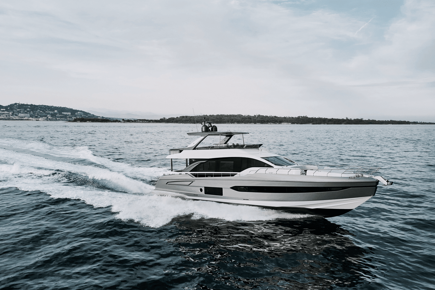2025 Azimut
                                                             Fly 78 Image Thumbnail #3