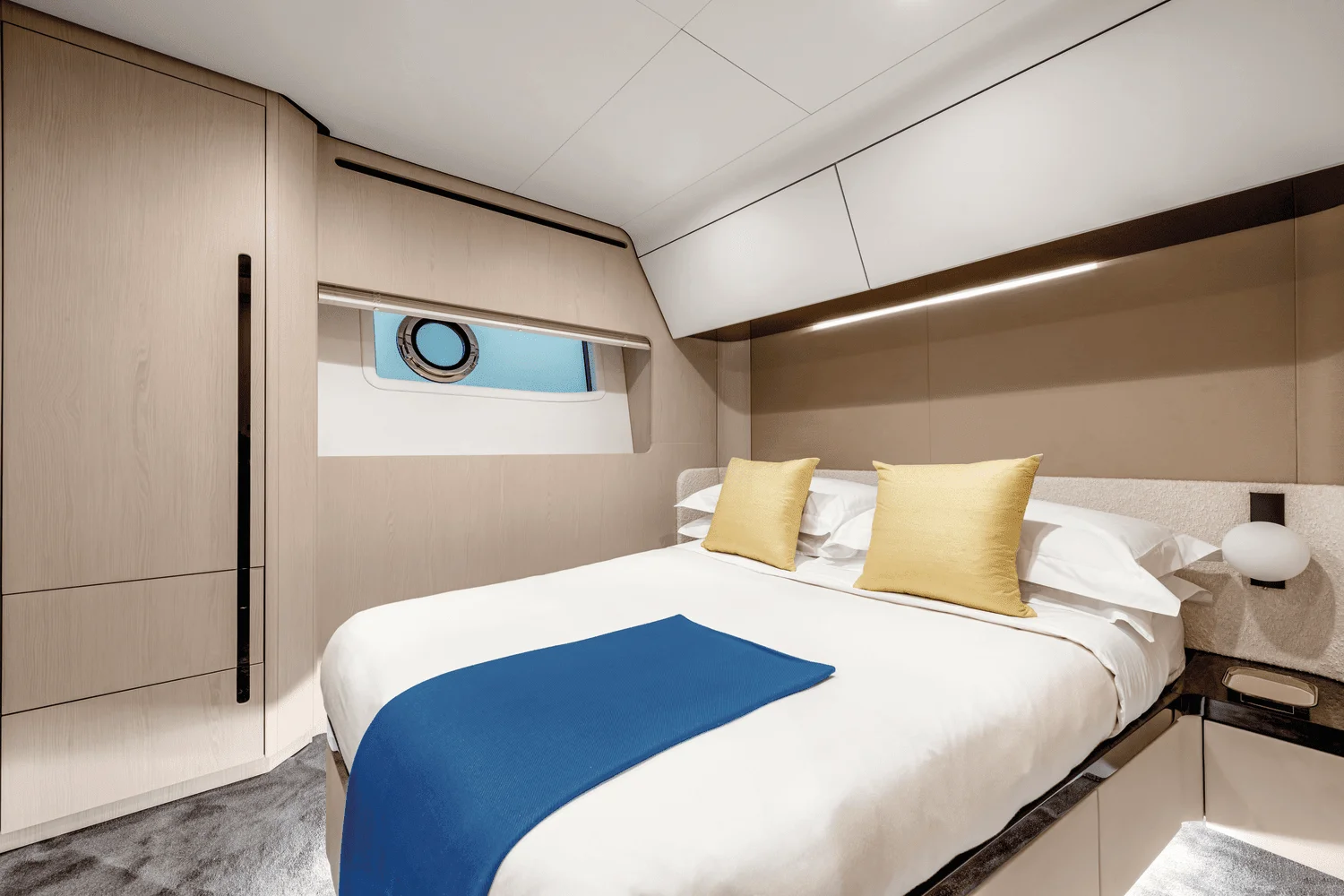 2026 Azimut Fly 78 Image Thumbnail #33