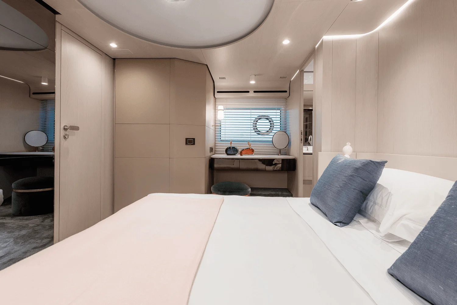 2026 Azimut Fly 78 Image Thumbnail #23