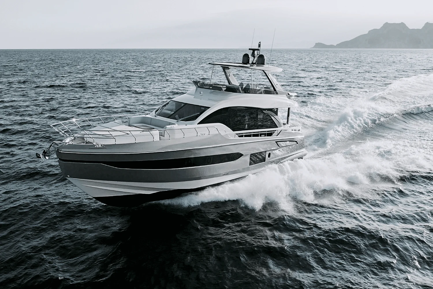 2026 Azimut Fly 78 Image Thumbnail #3