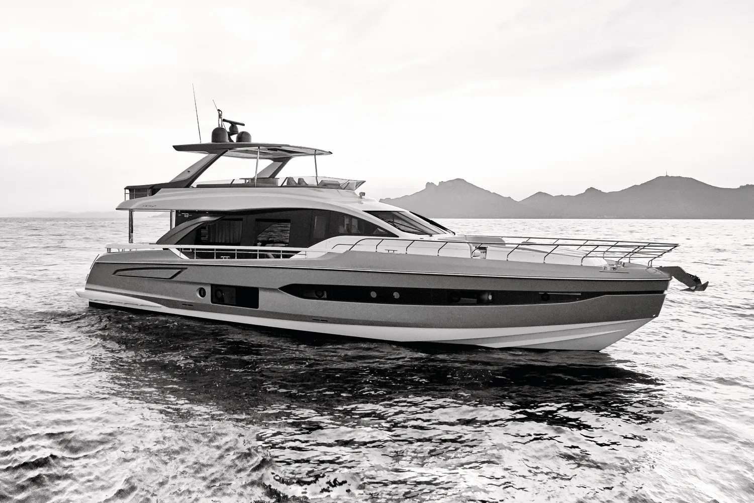 2026 Azimut Fly 78 Image Thumbnail #1