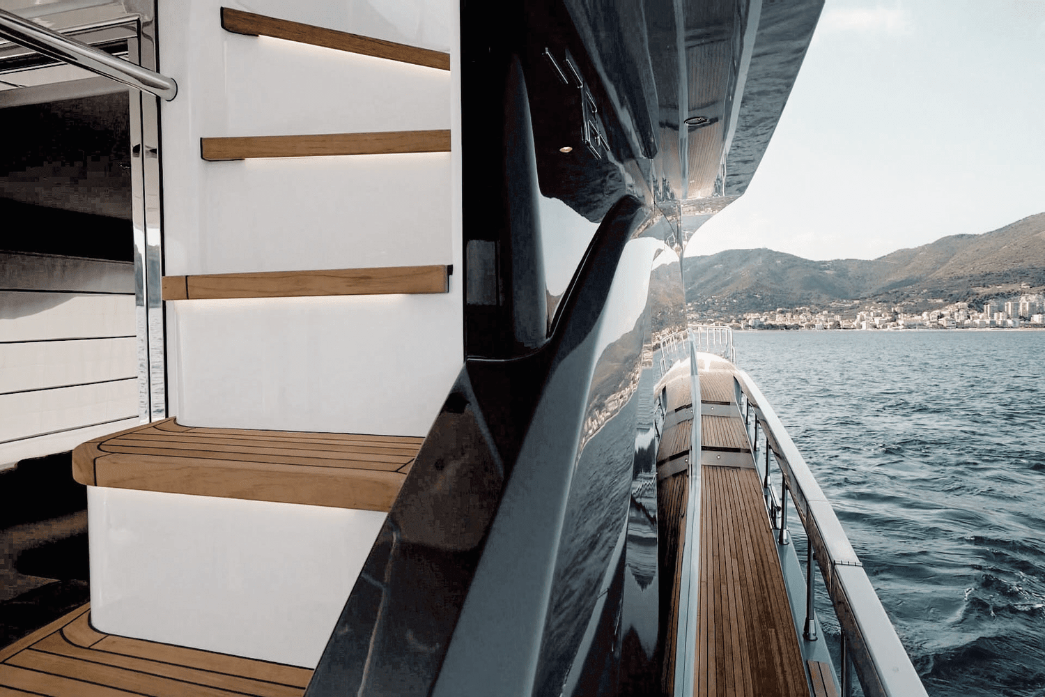 2025 Azimut
                                                             Fly 78 Image Thumbnail #15