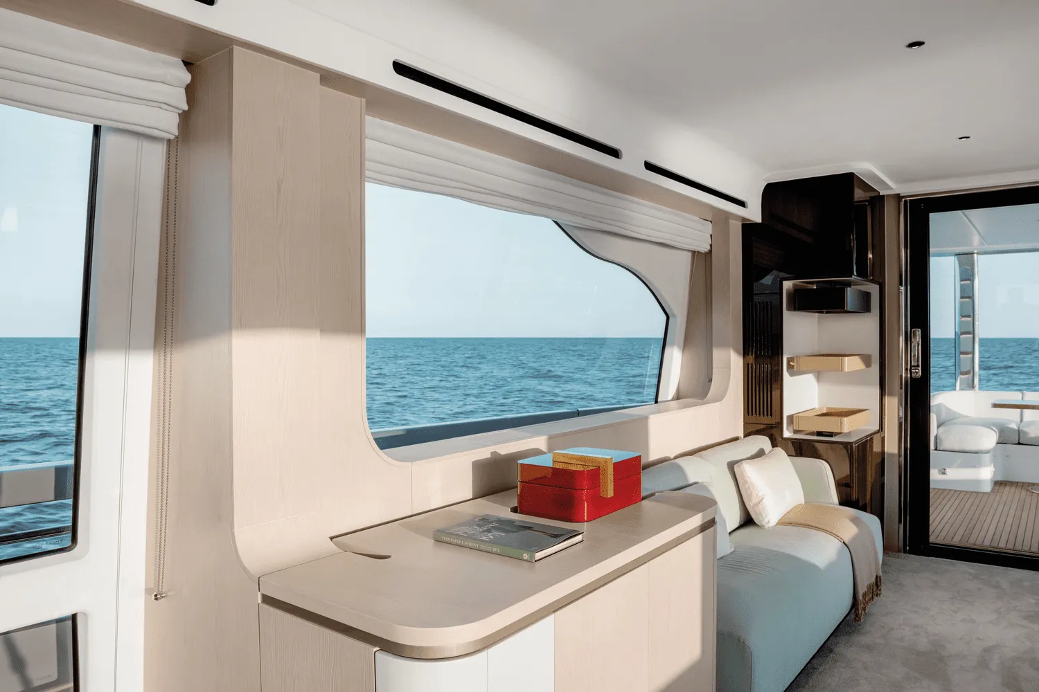 2026 Azimut Fly 78 Image Thumbnail #31
